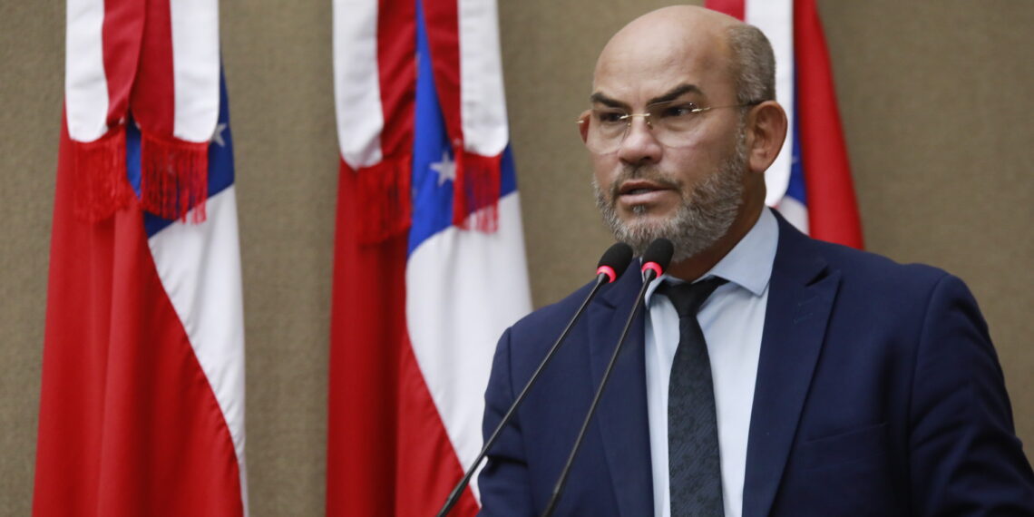 Deputado Cabo Maciel assume Comissão de Educação da Aleam